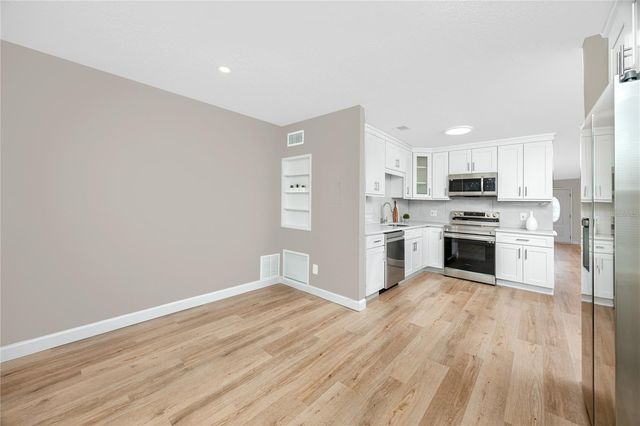 2359 FINLANDIA LANE 27, Clearwater, FL 33763