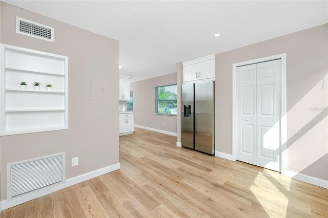 2359 FINLANDIA LANE 27, Clearwater, FL 33763