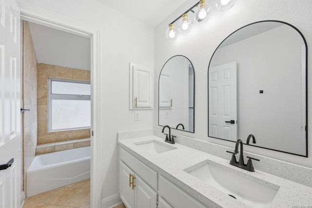 25518 Hazy Hollow, San Antonio, TX 78255