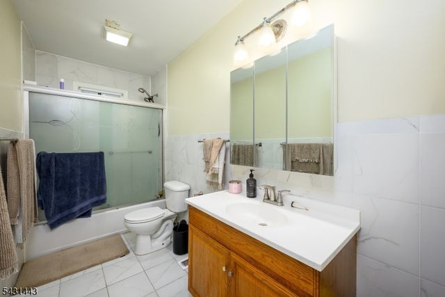 149 Baltimore Ave, Hillside Twp., NJ 07205