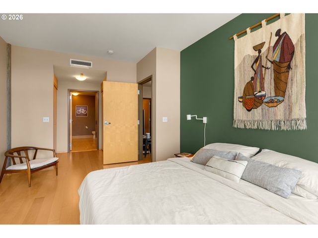 1221 Sw 10TH Ave 1706, Portland, OR 97205