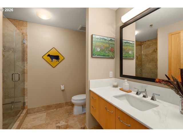 1221 Sw 10TH Ave 1706, Portland, OR 97205