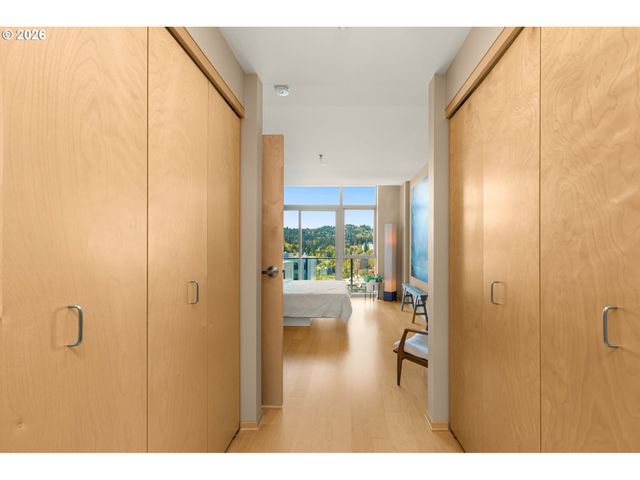 1221 Sw 10TH Ave 1706, Portland, OR 97205