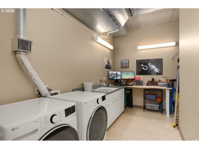 1221 Sw 10TH Ave 1706, Portland, OR 97205