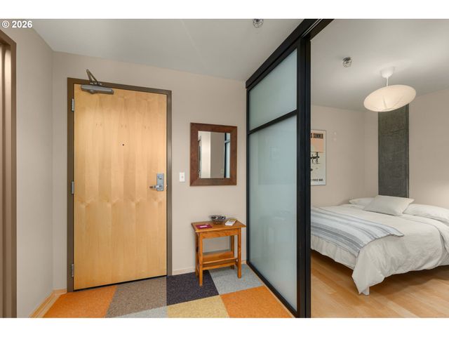 1221 Sw 10TH Ave 1706, Portland, OR 97205