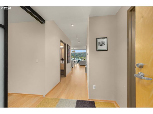 1221 Sw 10TH Ave 1706, Portland, OR 97205