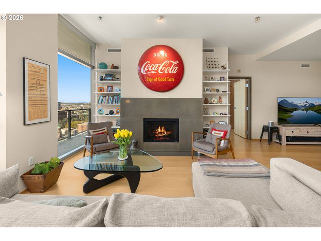 1221 Sw 10TH Ave 1706, Portland, OR 97205