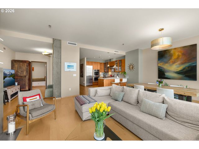 1221 Sw 10TH Ave 1706, Portland, OR 97205