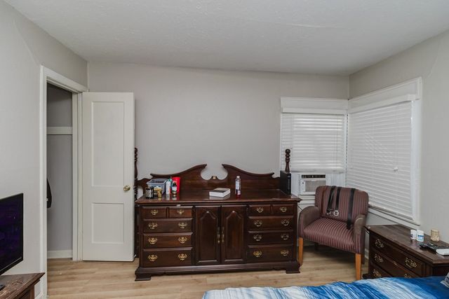 2615 & 2617 E Stadium, Wichita, KS 67214