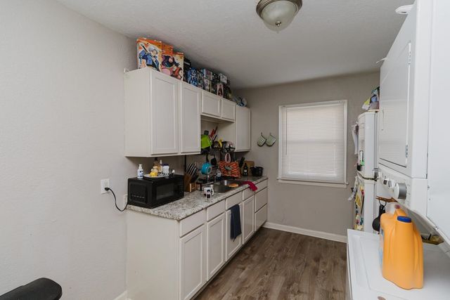 2615 & 2617 E Stadium, Wichita, KS 67214