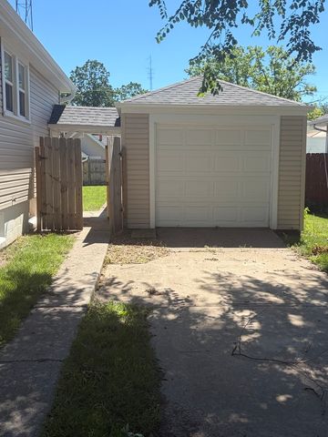 272 S Forest Avenue, Bradley, IL 60915