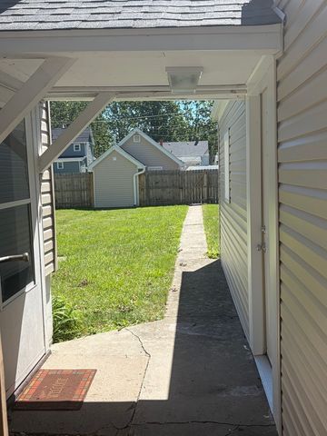 272 S Forest Avenue, Bradley, IL 60915