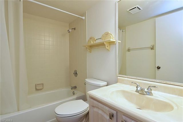 1208 Commonwealth CIR # J206, Naples, FL 34116
