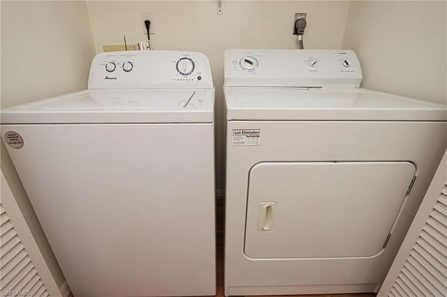 1208 Commonwealth CIR # J206, Naples, FL 34116