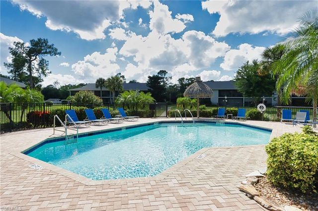 1208 Commonwealth CIR # J206, Naples, FL 34116