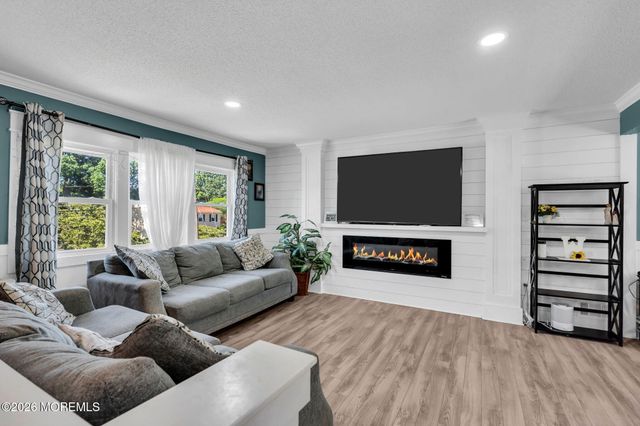 3 Widgeon Drive, Bayville, NJ 08721