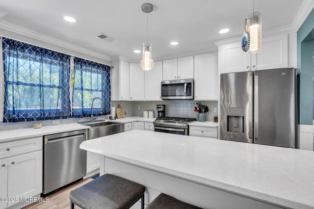 3 Widgeon Drive, Bayville, NJ 08721