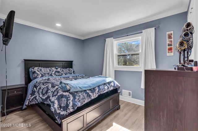 3 Widgeon Drive, Bayville, NJ 08721