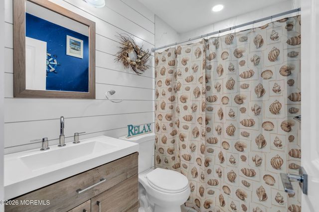 3 Widgeon Drive, Bayville, NJ 08721