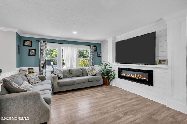 3 Widgeon Drive, Bayville, NJ 08721