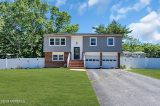3 Widgeon Drive, Bayville, NJ 08721