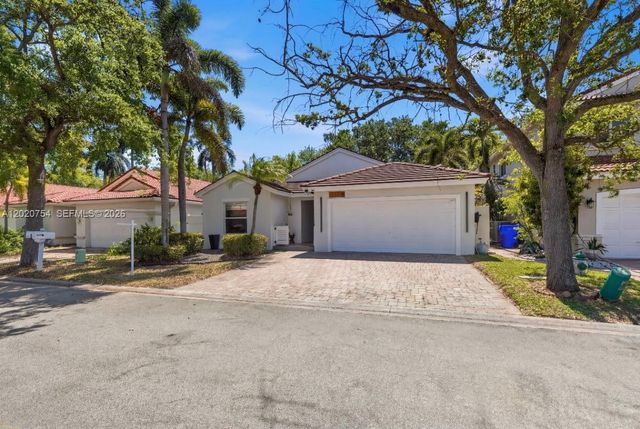 3464 51st St, Hollywood, FL 33312