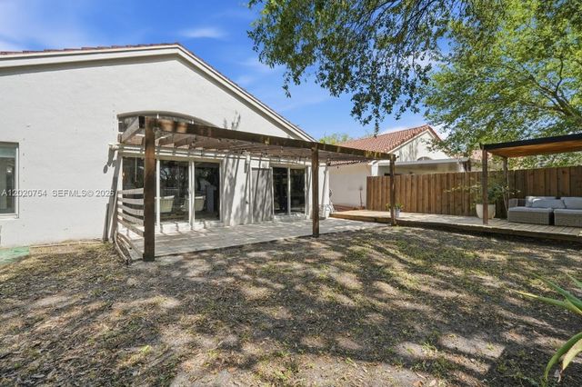 3464 51st St, Hollywood, FL 33312