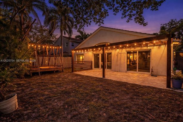 3464 51st St, Hollywood, FL 33312