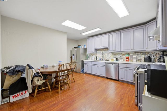 1040 Delacy, Martinez, CA 94553