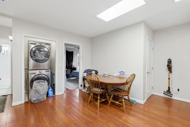 1040 Delacy, Martinez, CA 94553