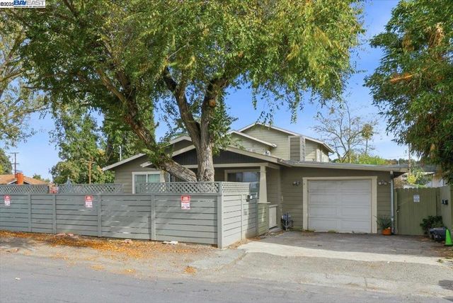 1040 Delacy, Martinez, CA 94553