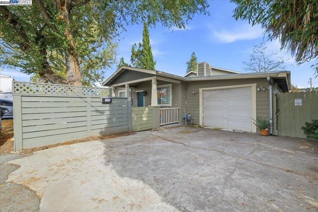 1040 Delacy, Martinez, CA 94553