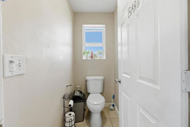 1040 Delacy, Martinez, CA 94553