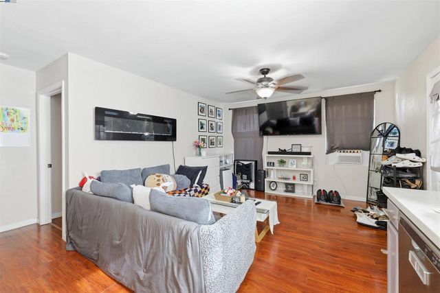 1040 Delacy, Martinez, CA 94553