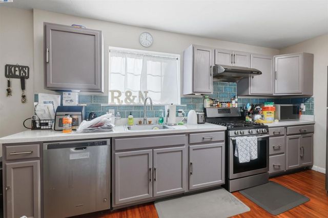 1040 Delacy, Martinez, CA 94553