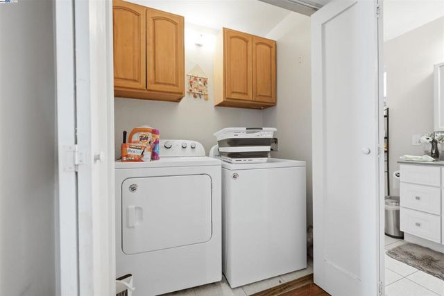 1040 Delacy, Martinez, CA 94553