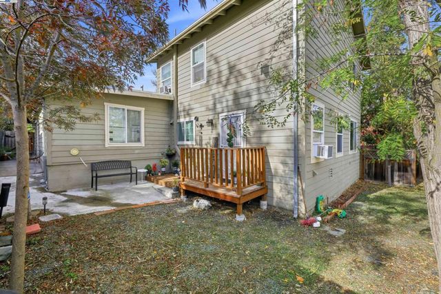 1040 Delacy, Martinez, CA 94553