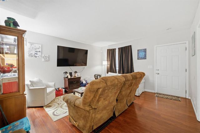 1040 Delacy, Martinez, CA 94553