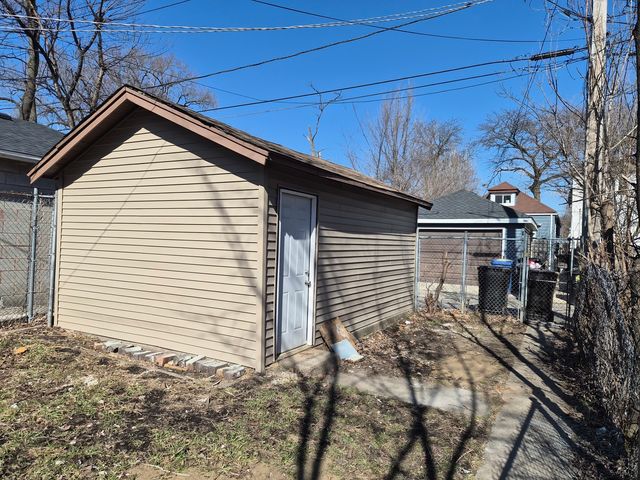 1234 W 72nd Street, Chicago, IL 60636