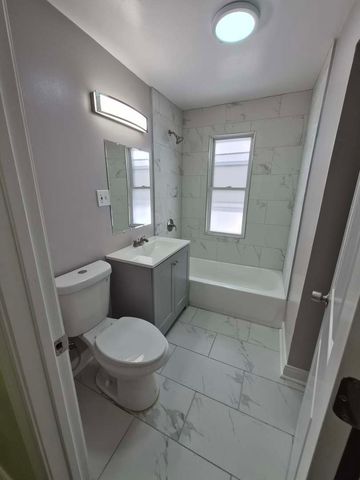 1234 W 72nd Street, Chicago, IL 60636