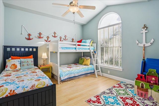 16268 Ygnacio Serra Dr, Pensacola, FL 32507