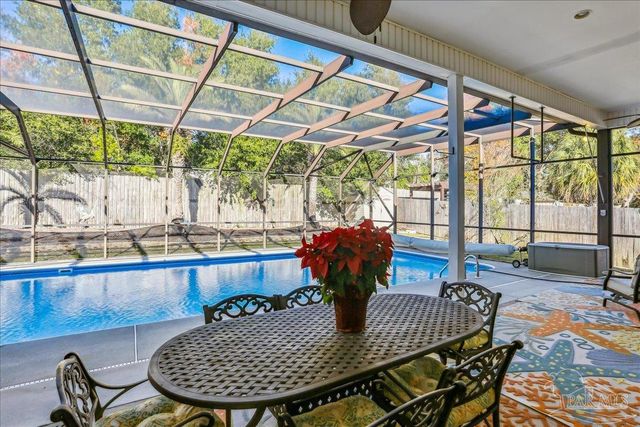 16268 Ygnacio Serra Dr, Pensacola, FL 32507