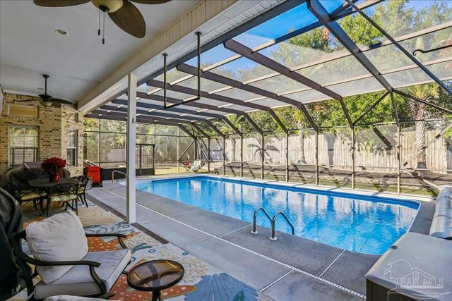 16268 Ygnacio Serra Dr, Pensacola, FL 32507