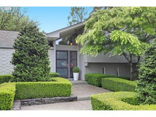 7100 Sw WILLOWMERE Dr, Portland, OR 97225