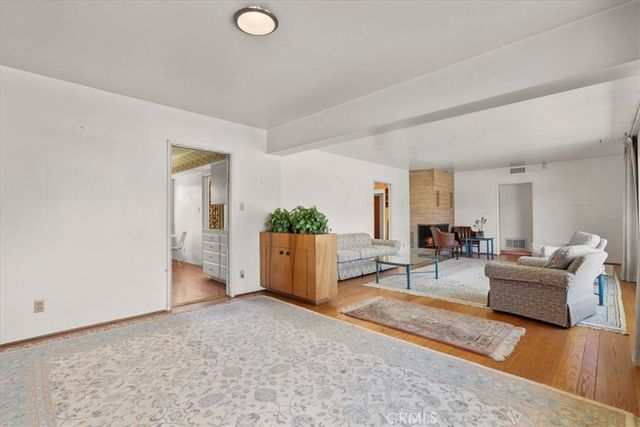 306 E Hawthorne, Ontario, CA 91764