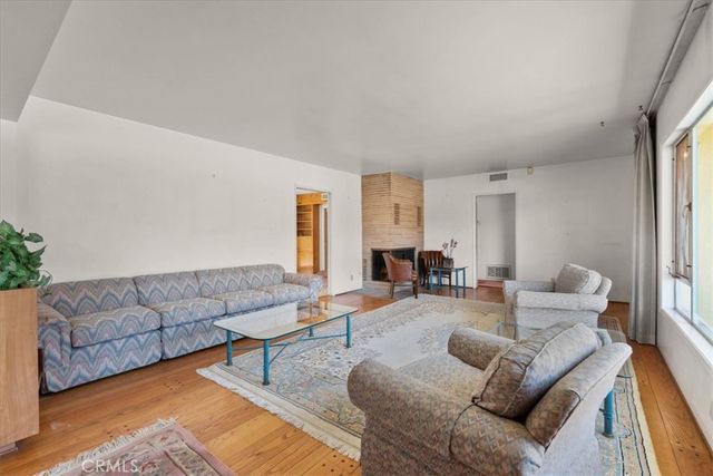 306 E Hawthorne, Ontario, CA 91764