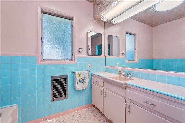 306 E Hawthorne, Ontario, CA 91764
