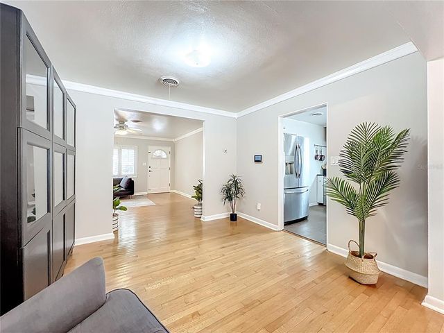 825 W SMITH STREET, Orlando, FL 32804