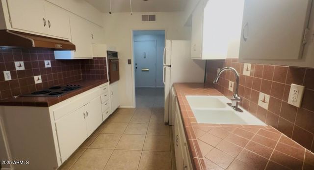 10613 W EL RANCHO Drive, Sun City, AZ 85351