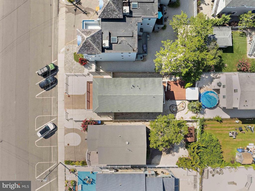 511 ENGLESIDE AVE, Beach Haven, NJ 08008